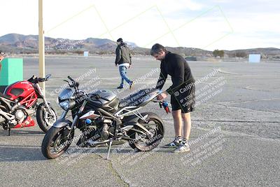 media/Feb-05-2023-Classic Track Day (Sun) [[c35aca4a42]]/Around the Pits/